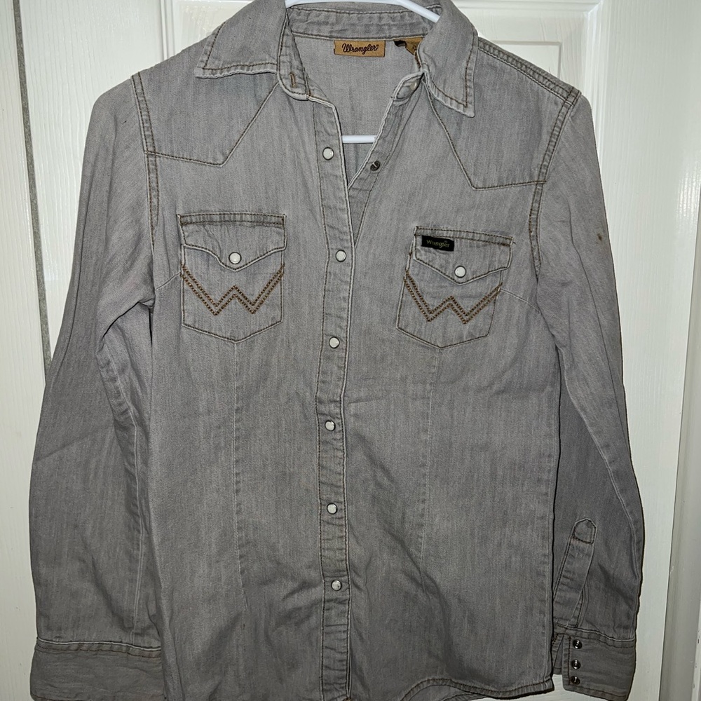 Gray Pearl Snap Wrangler